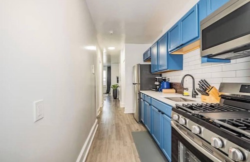 Fairlawn Apartment | Bright DC Retreat Extended Stays Welcome w/Parking