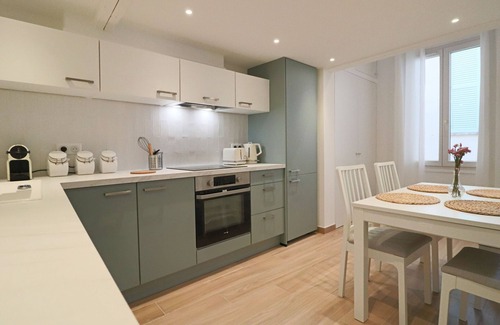 Antibes Old Town Apartment | Bright Duplex in Old Town