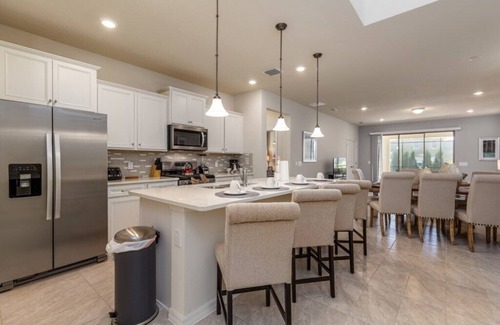 Loughman House | Bright Elegant Home @ Solterra!