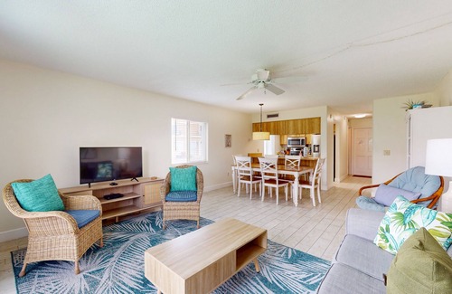 St. Augustine Beach House | Bright end-unit townhome at beachfront property w/2 shared pools