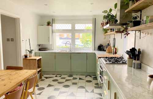 Sydenham House | Bright, Family-friendly 2-bed House With Garden and Office