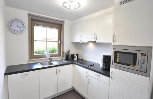 Adinkerke House | Bright Family Stay with Bikes, cleaning included
