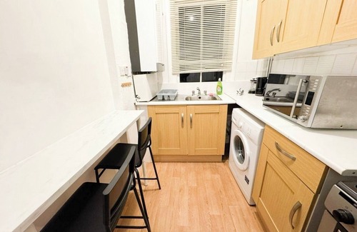 Brixton Apartment | Bright flat in Brixton