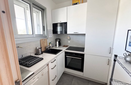 Villeneuve Loubet Beach Apartment | Bright 55 m² Apartment – Terrace with Panoramic Sea View