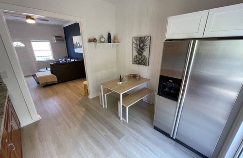 Mango Groves Condo | Bright & Fun 2BR w/HugeYard&WiFi Near Beach & WPB