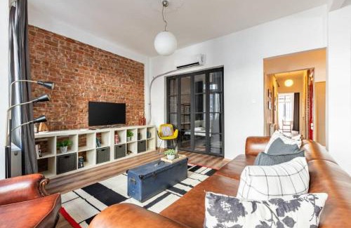 Osmanbey Apartment | Bright Gorgeous 3bd Patio Home Ac! #360
