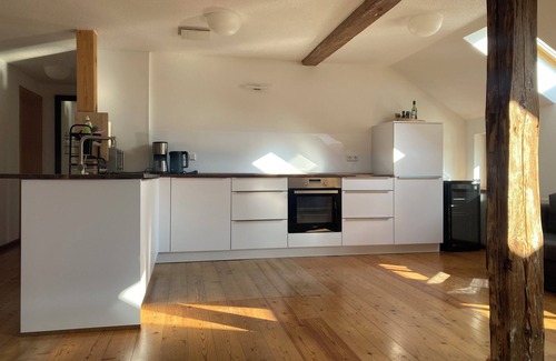 Muritz House | Bright guest apartment in the center of the village with a huge garden not far from the Havel spring