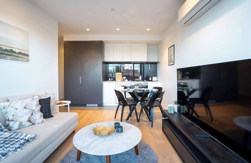Hawthorn Apartment | Bright Hawthorn 1BR Apartment near Glenferrie