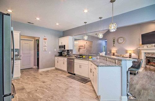 Hopkins House | Bright Hopkins Home w/Game Room & Fire Pit!