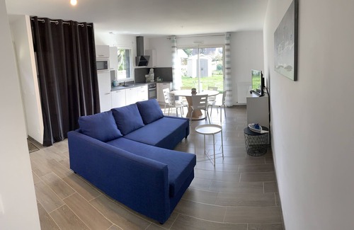 Barneville-Carteret House | Bright house 150 meters from the beach