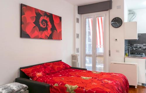 Giambellino Apartment | Bright House in Milan