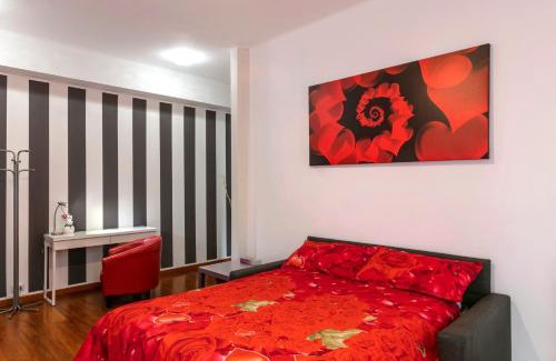 Giambellino Apartment | Bright House in Milan