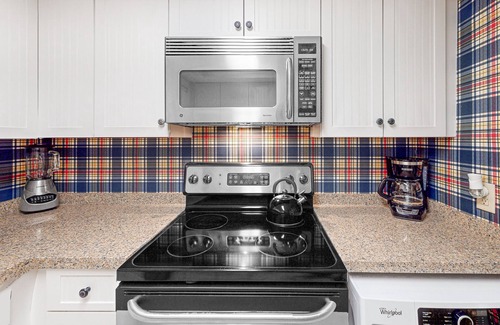 South Beach Condo | Bright & inviting condo near the beach w/a private balcony - family friendly