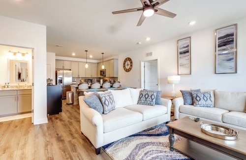 Rehoboth Beach Condo | Bright Lewes Condo w/Balcony, 7 Mi to Beach!
