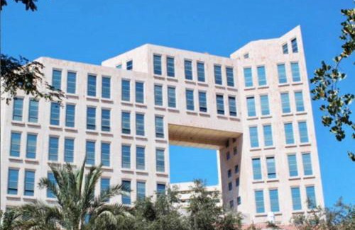 Nachlaot Apartment | Bright Mahane Yehuda 1 BR with Private Terrace
