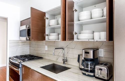 Sutton Place Apartment | Bright Midtown East 2BR w/Gym & Doorman, nr Sutton Park, by Blueground