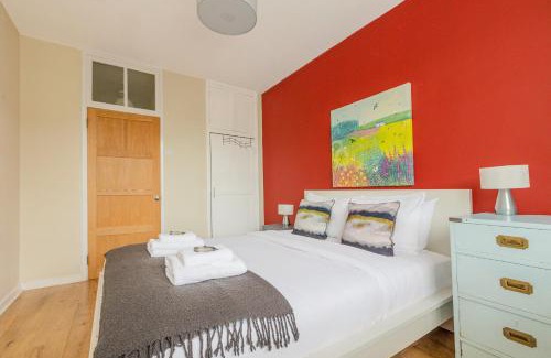 Prince's Apartment | Bright Modern 1 BR flat, 5 min to Vauxhall St