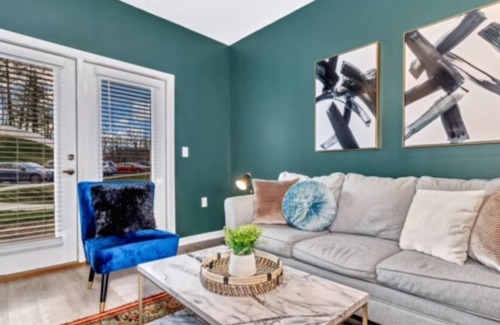 Arden Apartment | Bright/Modern 2 bedroom/KingBed/12min to Asheville