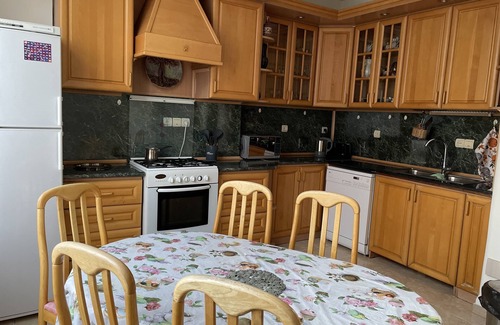 Kentron Apartment | Bright & Modern 4BD apartment in Yerevan centern