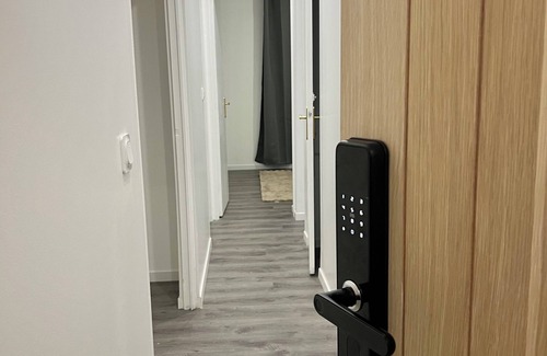 Mainvilliers Apartment | Bright, modern apartment near Chartres