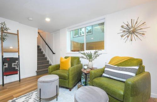 Downtown Vancouver Apartment | Bright & Modern Basement Apartment Dt N'hood