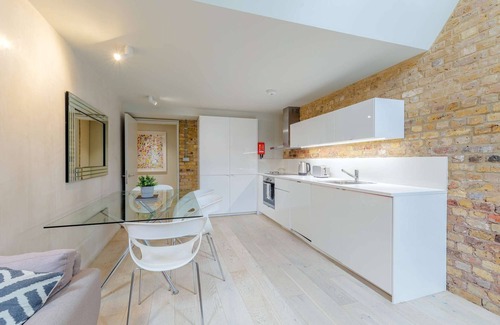 Farringdon Apartment | Bright & Modern Holborn Apartment – Central Location