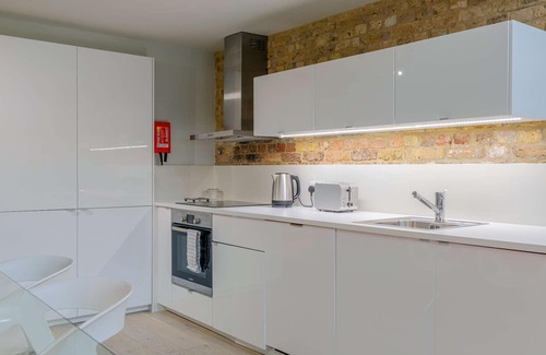 Farringdon Apartment | Bright & Modern Holborn Apartment – Central Location