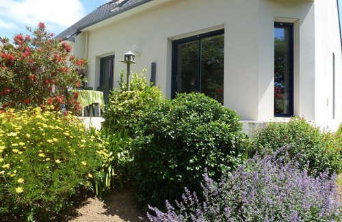 Concarneau House | Bright modern * house close to the City and the Sea. Very quiet area