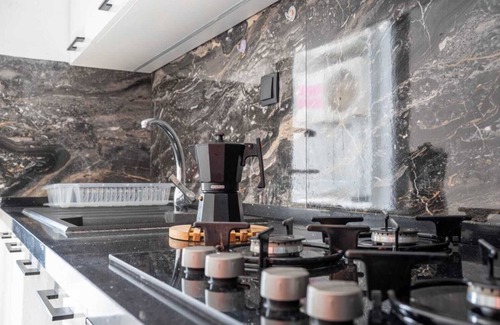 Cite Les Palmeraies Apartment | Bright, modern refuge in Ain Zaghouan