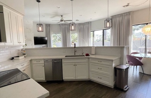 Gainey Ranch House | Bright & Modern Townhome at Gainey Ranch
