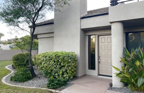 Gainey Ranch House | Bright & Modern Townhome at Gainey Ranch
