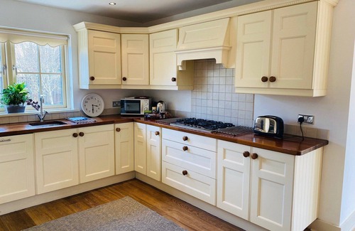 Kenmare Condo | Bright, modern, welcoming home easy stroll along pathway into Kenmare town