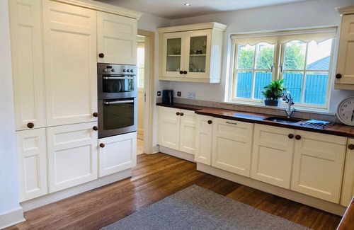 Kenmare Condo | Bright, modern, welcoming home easy stroll along pathway into Kenmare town