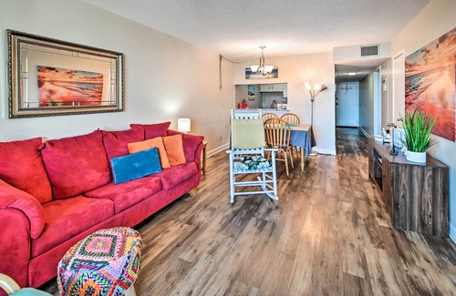 Myrtle Beach Condo | Bright Myrtle Beach Condo w/Private Balcony!