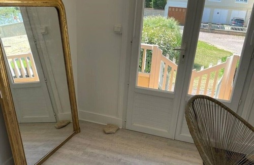 Normandy Landing Beaches Apartment | Bright new apartment in waterfront building