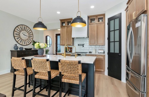 South Venice House | Bright New Home Family Oasis Near the Shore