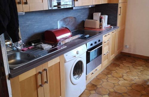Plage d'Argeles Apartment | Bright, newly refurbished 2 bedroom apt overlooking charming harbour