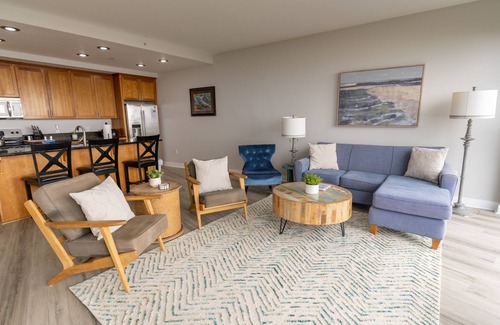 Rockaway Beach Condo | Bright Oceanfront Oasis ~ Stunning Views ~ Beach!
