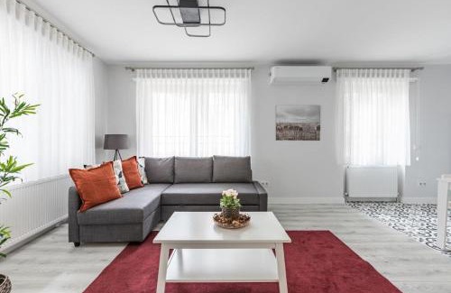 Bebek Apartment | Bright Private Modern 2bd1bath Bebek Gem! #247