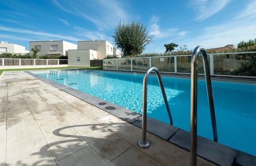 Serignan Villa | Bright Retreat Near Beach