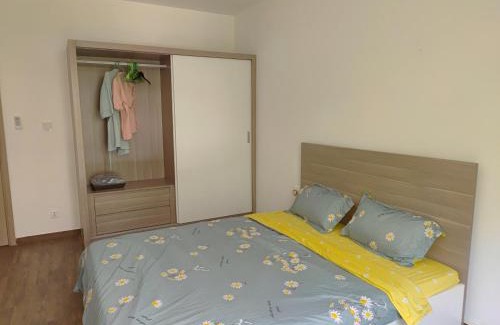 Long Hung House | Bright Room in Quiet Area