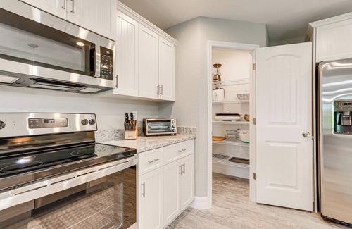 Rotonda Heights House | Bright Rotonda West Home w/Patio, 7 Mi to Beach!