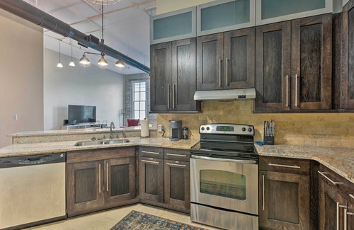Historic District - North Condo | Bright Savannah Loft in Historic District!