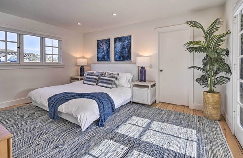 Sonoma House | Bright Sonoma Retreat with Pickleball Court!