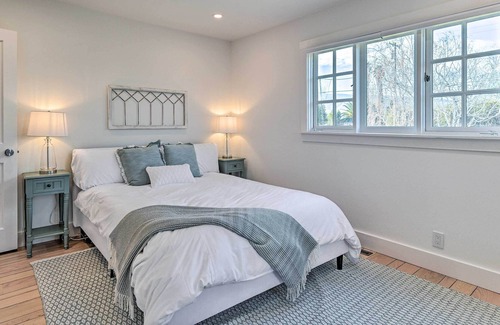 Sonoma House | Bright Sonoma Retreat with Pickleball Court!