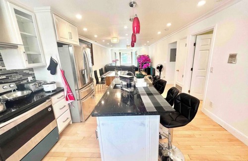 Inner Richmond Apartment | Bright Spacious 3 bedroom by Golden Gate Park & Presidio