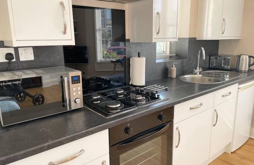 Bath Apartment | Bright, spacious apartment with off-road parking