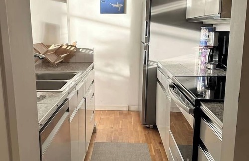 Hayes Valley Condo | Bright Spacious & Comfortable Hayes Valley Condo