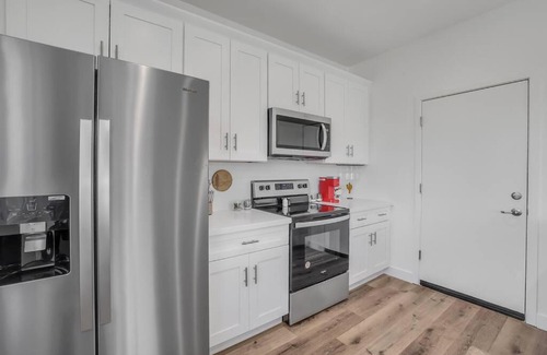 South Mountain Apartment | Bright & Spacious Home Sleeps 10