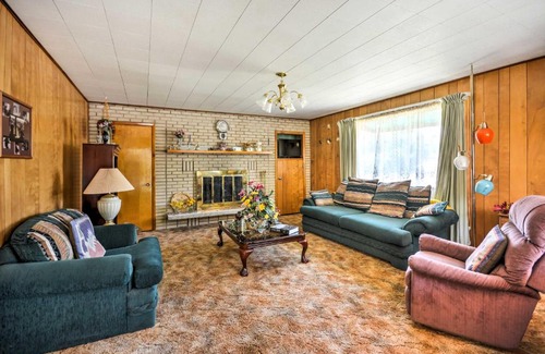 Springer House | Bright Springer House with Hammock and Orchard Views!